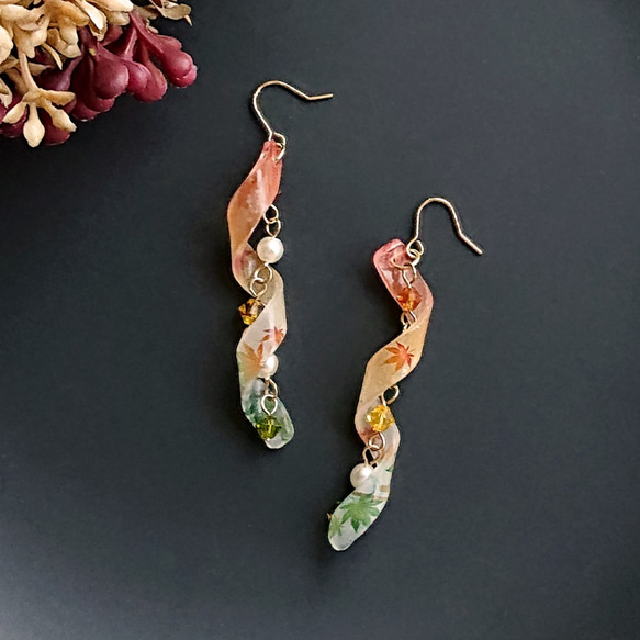 水流-つる- 紅葉のイヤリング・ピアス イヤリング・ノンホールピアス