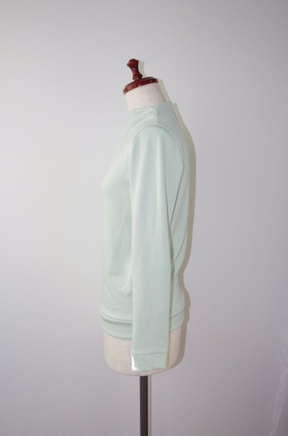 女性らいし襟のカットソー　　9AR　薄エメラルドグリーン 2枚目の画像