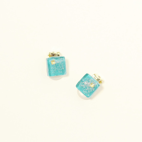 ・-tile-・turquoise　<green blue>（イヤリング） 1枚目の画像