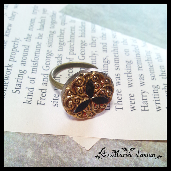 ヴィンテージシャネルボタンのリング 指輪・リング La Mariée d'antan