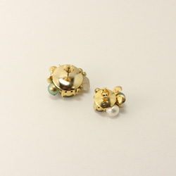 gold vintage green ピアス 4枚目の画像