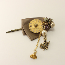 gold brown with vintage clock hair pin 1枚目の画像