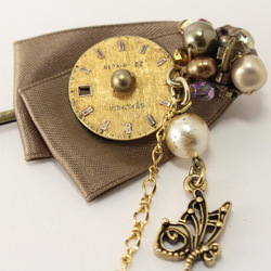 gold brown with vintage clock hair pin 3枚目の画像