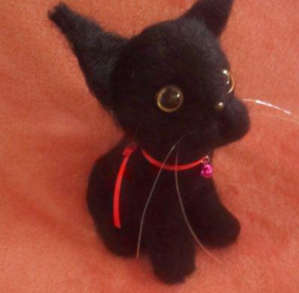 〔受注製作〕羊毛フェルトハンドメイド黒猫ちゃん 2枚目の画像