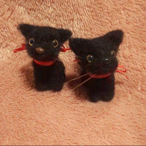 Amazon.co.jp: 毛づくろいする黒猫#羊毛フェルト #ハンドメイド
