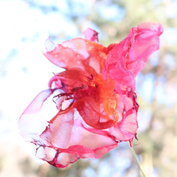 オレンジ 火花｜カラフルオーガンジーのアートフラワー【造花】 3枚目の画像