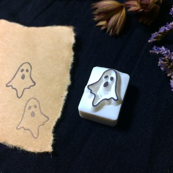 ハロウィン＊おばけの消しゴムはんこ はんこ・スタンプ nijiirostamp