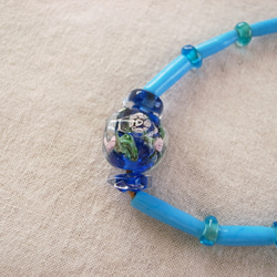 ブルー×水色のガラス玉ネックレス 3枚目の画像