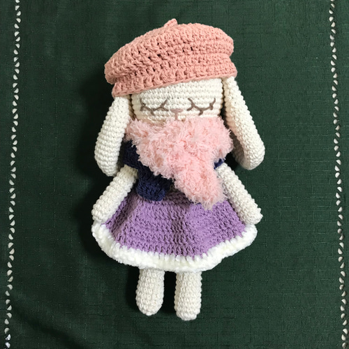 小さなタレミミうさぎちゃん ぬいぐるみ ハンドメイド 海外作家様 兎