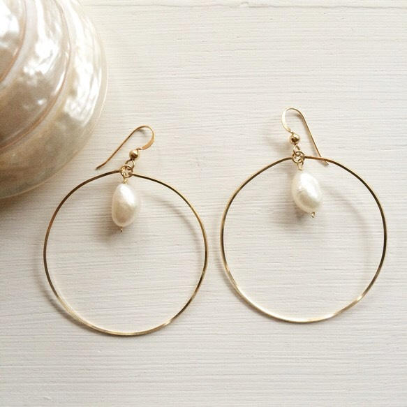 Fresh Water Pearl Hoop Earrings 1枚目の画像