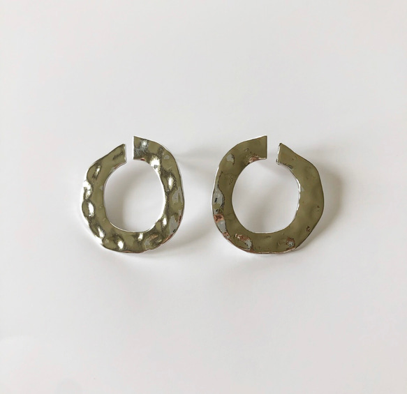 Vintage Round Earrings Silverビンテージ ラウンドピアス シルバー 1枚目の画像