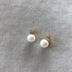 Fresh Water Pearl Stud Earrings 一粒淡水パールピアス 3枚目の画像