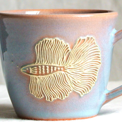 マグカップ（小）　ライトブルー　魚(ベタ) 4枚目の画像