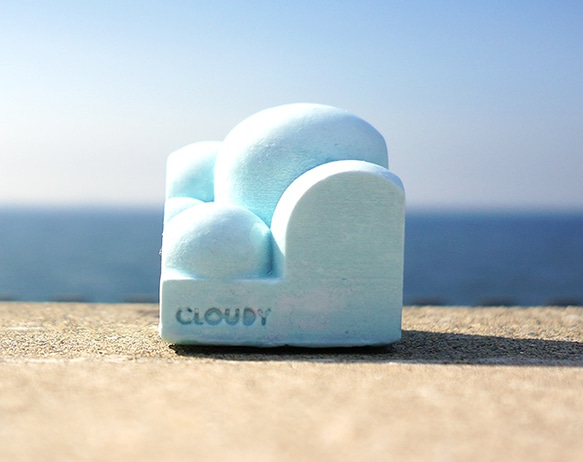 小さな雲の指輪スタンド。 “CLOUDY”(クラウディ) ブルー 1枚目の画像