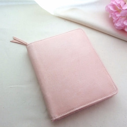 【ぬ様オーダーページ】A5サイズの手帳ケース　淡いピンク色 2枚目の画像