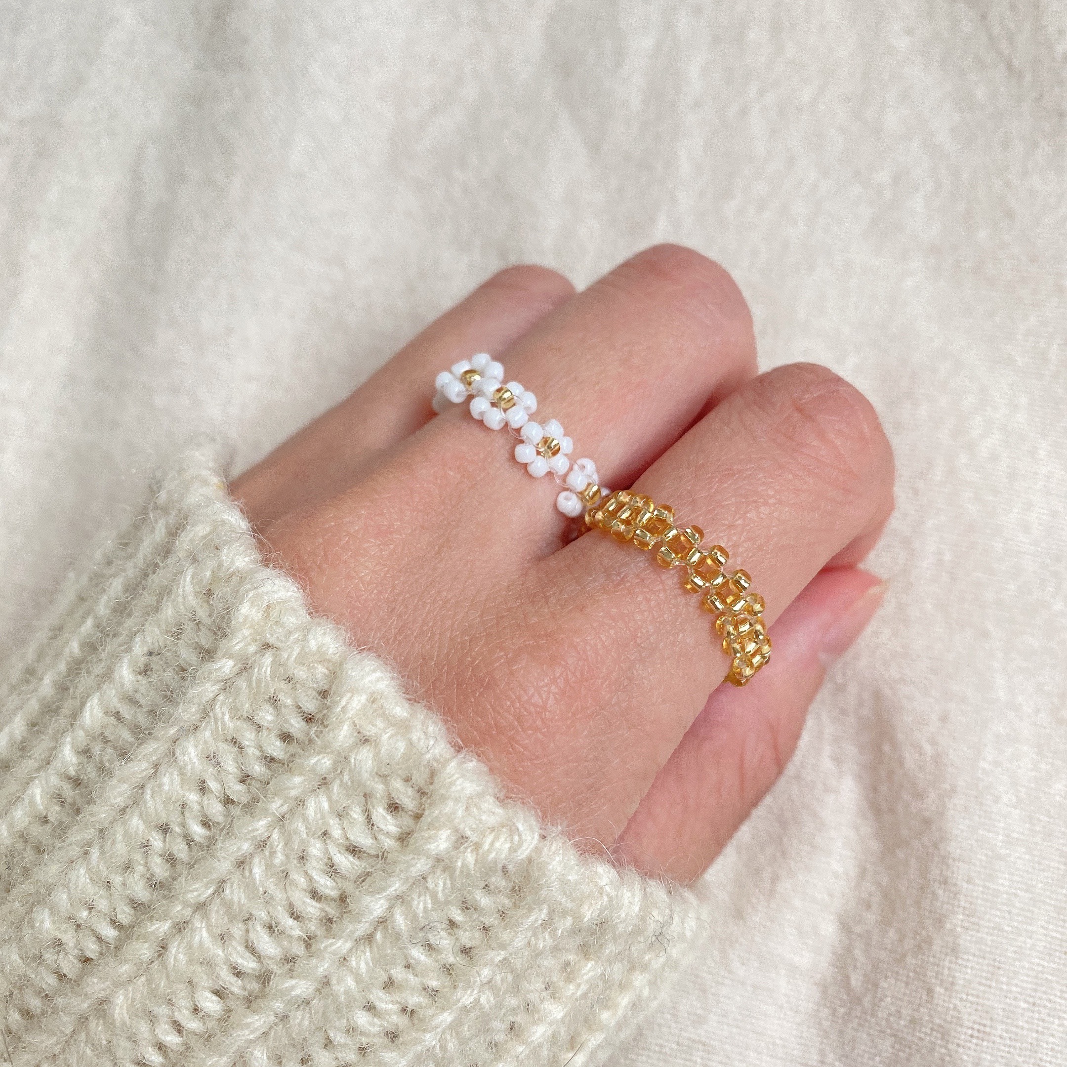 b-5】ビーズリング ✿ 韓国 カラフル お花 その2 お花のビーズリング