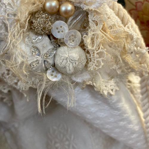 大人可愛いアンティークレース尽くし四角パッチの巾着風台形手提げ