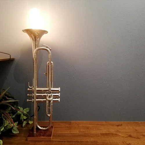 トランペットライト、ジャズ喫茶ライト、 トランペットペンダントライト トランペットライト、ジャズ喫茶ライト、 トランペットペンダント