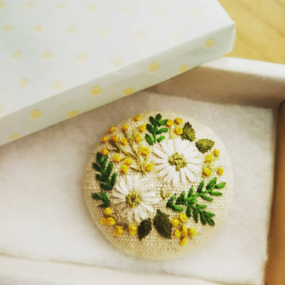 ミ 秋色マーガレット ヘアクリップ （マーガレットとミモザ