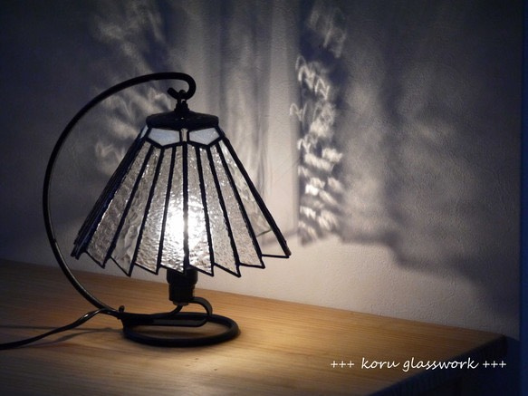 ステンドグラス　ランプ 台形ステンドグラスランプ - Lamp! | minne byGMOペパボ 国内
