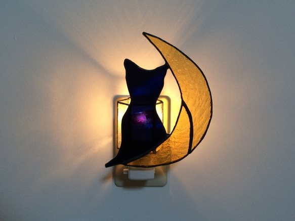 ステンドグラス　お休みランプ　猫と月 1枚目の画像