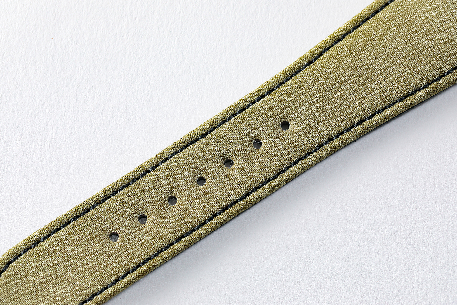 一点物　上下別々「あなた好み」にコーディネート　「Apple Watch 用の替えベルト」　45（44、42)mm下部