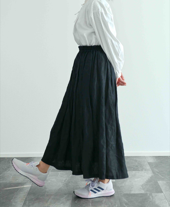 《受注製作》黒リネン100 %ギャザーたっぷりスカート　両ポケット選択で送料無料 1枚目の画像
