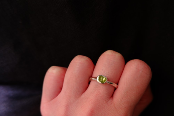 peridot ring 8枚目の画像