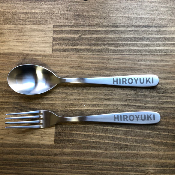 新品 silver950刻印スプーン2本 フォーク2本 木箱入り4本セット 新品 silver950刻印スプーン2本 フォーク2本 木箱入り4本セット 新品