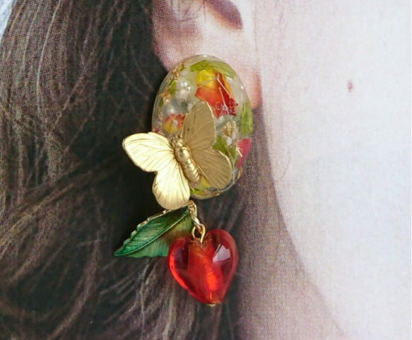 【過去作品】antique butterfly…姫リンゴ…2wayピアス・イヤリング 3枚目の画像