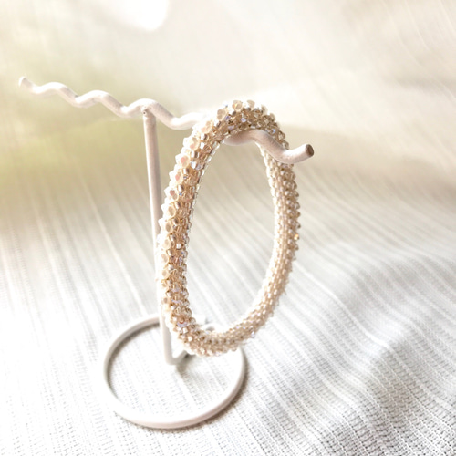 スワロフスキーバングル ホワイト バングル・リストバンド beads スワロフスキーバングル ホワイト バングル・リストバンド beads