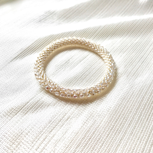 スワロフスキーバングル ホワイト バングル・リストバンド beads スワロフスキーバングル ホワイト バングル・リストバンド beads