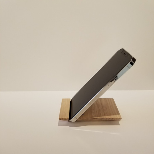 完全ハンドメイド【木製スマホスタンド】