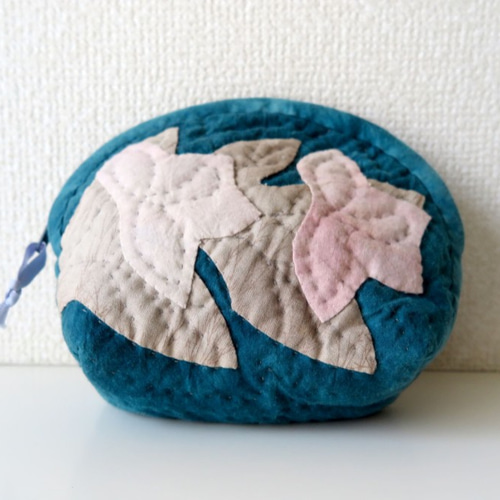 在庫処分 半額 ハワイアンキルトのポーチ 通販 Quilt-mama ポーチ ブルーピンク その他