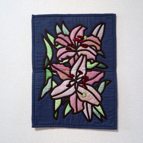 ハンドメイド ステンドグラスキルトタペストリー あじさいの花一輪