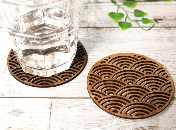 和柄 青海波 木製 おしゃれウッドコースター 2個セット オシャレ