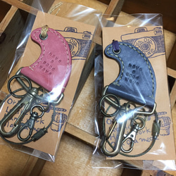 《受注生産》フィンモチーフkeyholder**お好きなメッセージ、名入れ刻印無料  イタリアレザー使用 10枚目の画像