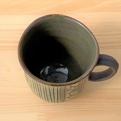 ストライプチューリップマグカップ(大)　陶器　コーヒー 4枚目の画像