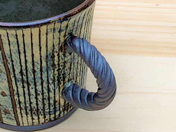 ストライプマグカップ　陶器　コーヒー 2枚目の画像