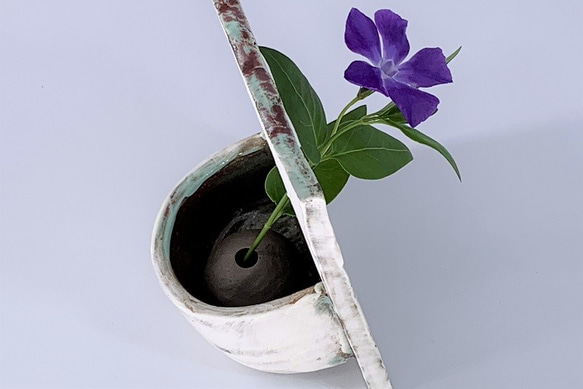 スタッコ花の額縁(小)　陶器　花器　一輪挿し　 4枚目の画像