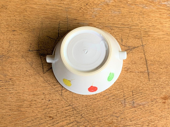 子供食器　双耳鉢　スープカップ　陶磁器「ふうせんペンギン」 5枚目の画像