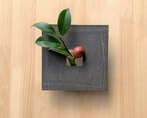 大黒様の陶器壁掛け花瓶 大黒様の陶器壁掛け花瓶