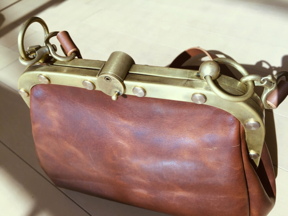 車掌さん　カバン　バッグ　がま口　イタリアンレザー　真鍮　アンティーク　ショルダーバッグ　ハンドメイド 9枚目の画像