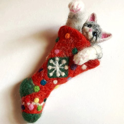2way♪在聖誕襪中的貓吊墜和胸針居民羊毛氈 第1張的照片