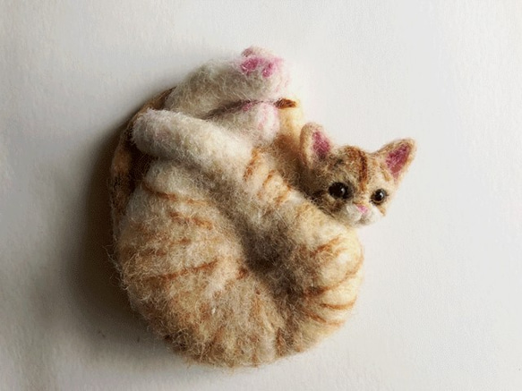 アンモニャイトH　茶トラの子猫　ブローチ＆ペンダント　形状安定羊毛フェルト 7枚目の画像