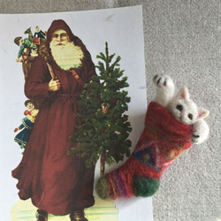 2way♪Kitten in Christmas stockings A ペンダント＆ブローチ　形状安定羊毛フェルト 10枚目の画像