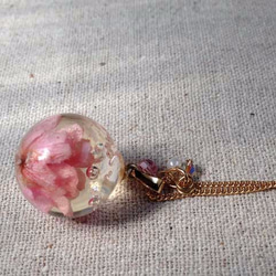 世界で一番小さなバラのネックレス M 1枚目の画像
