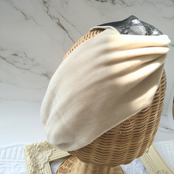 Liebe 毛布頭巾 | 天鵝絨針織 &amp; 黑色蕾絲 第6張的照片