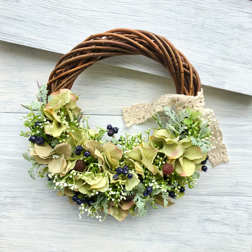 アジサイ ハーフ リース 直径25cm 紫陽花とフルーツのハーフリース