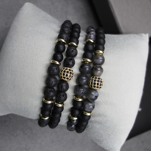 Elastic beaded bracelet with stone and a CZ sphere charm 4枚目の画像